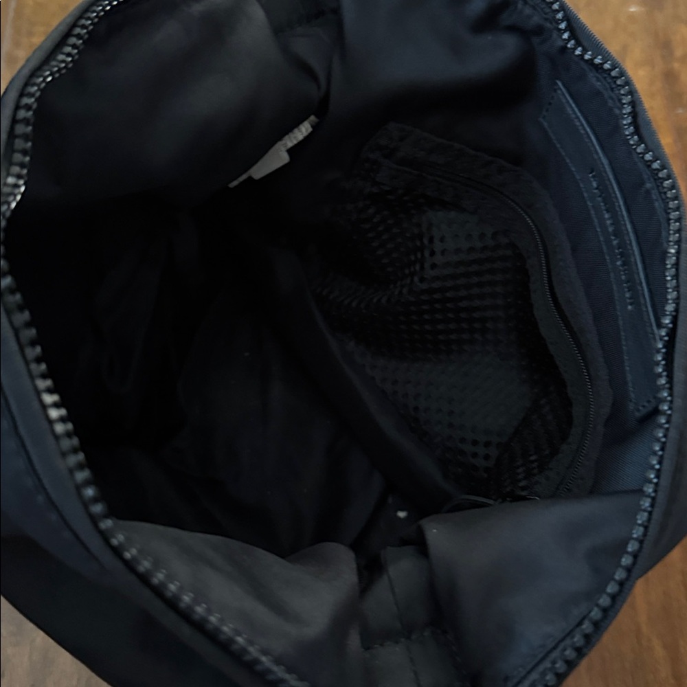 Lululemon Crossbody Bag - Picture 4 of 8